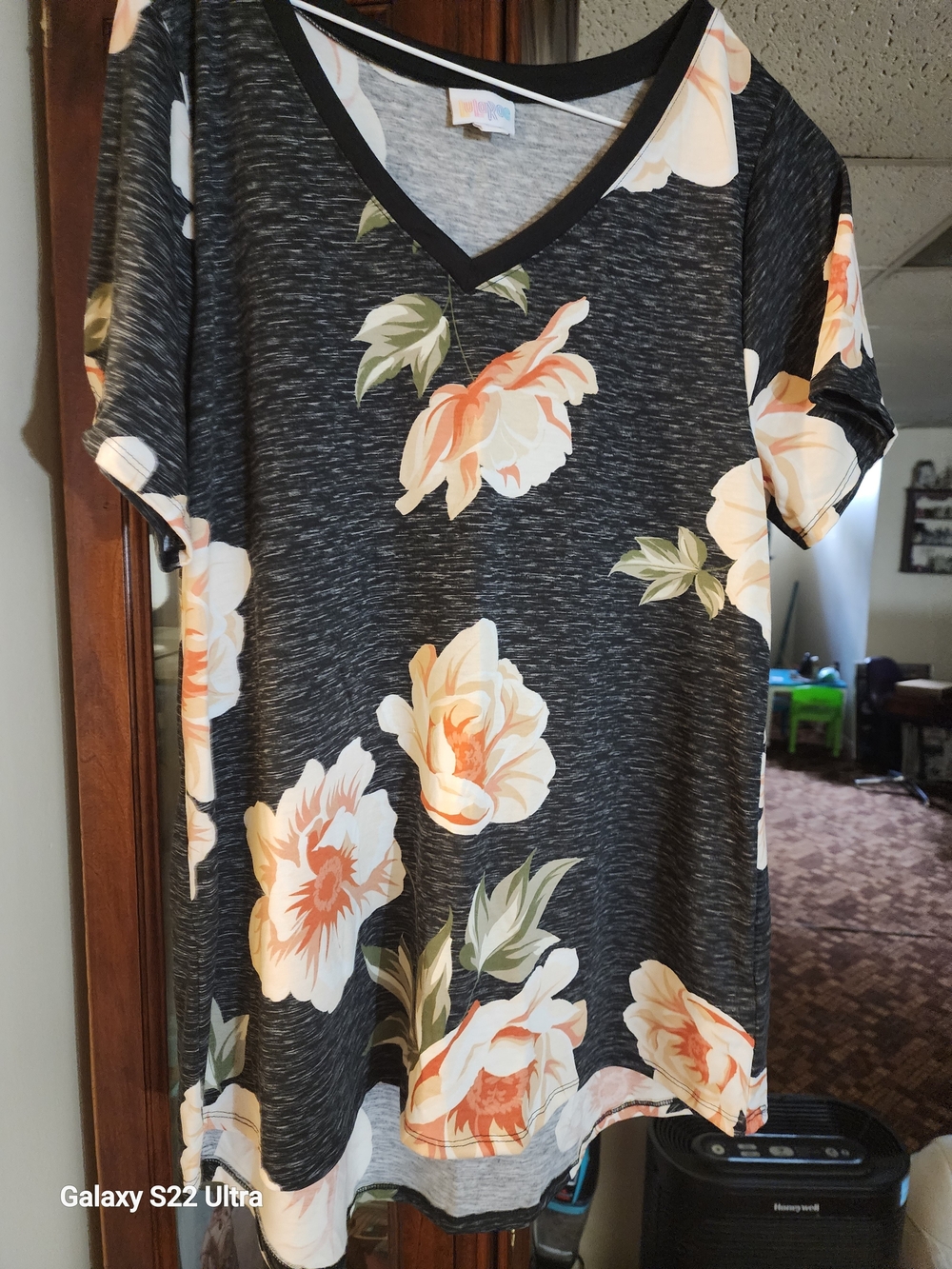 LuLaRoe Black Heather V-Neck Tunic with Peach and Cream Floral Print
